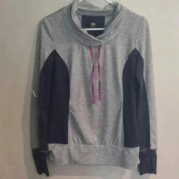 Women's Kiwi Kate sweatshirt size small - Picture 1 of 5